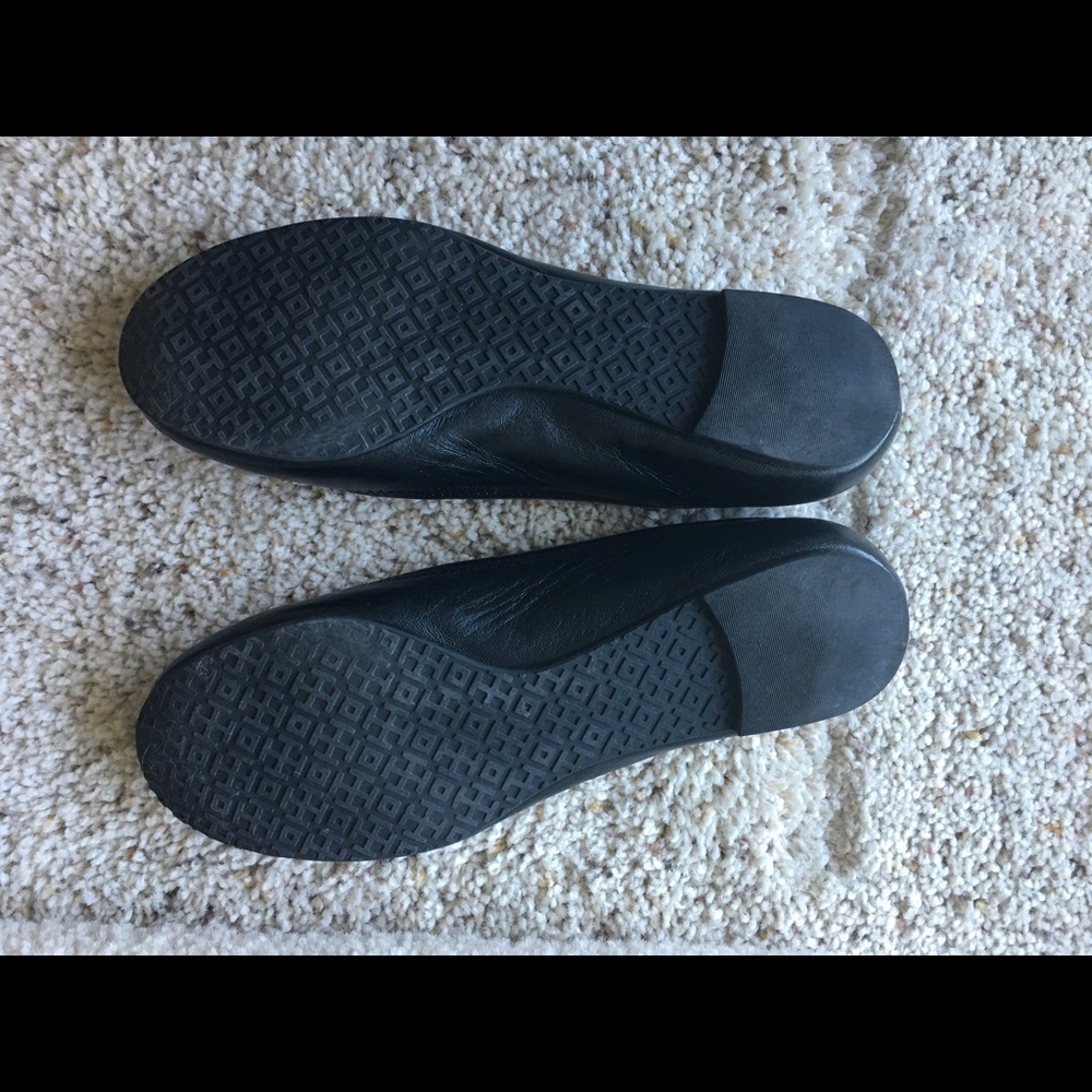 Tory Burch Reva Flats Black Gold Hardware - Picture 2 of 8